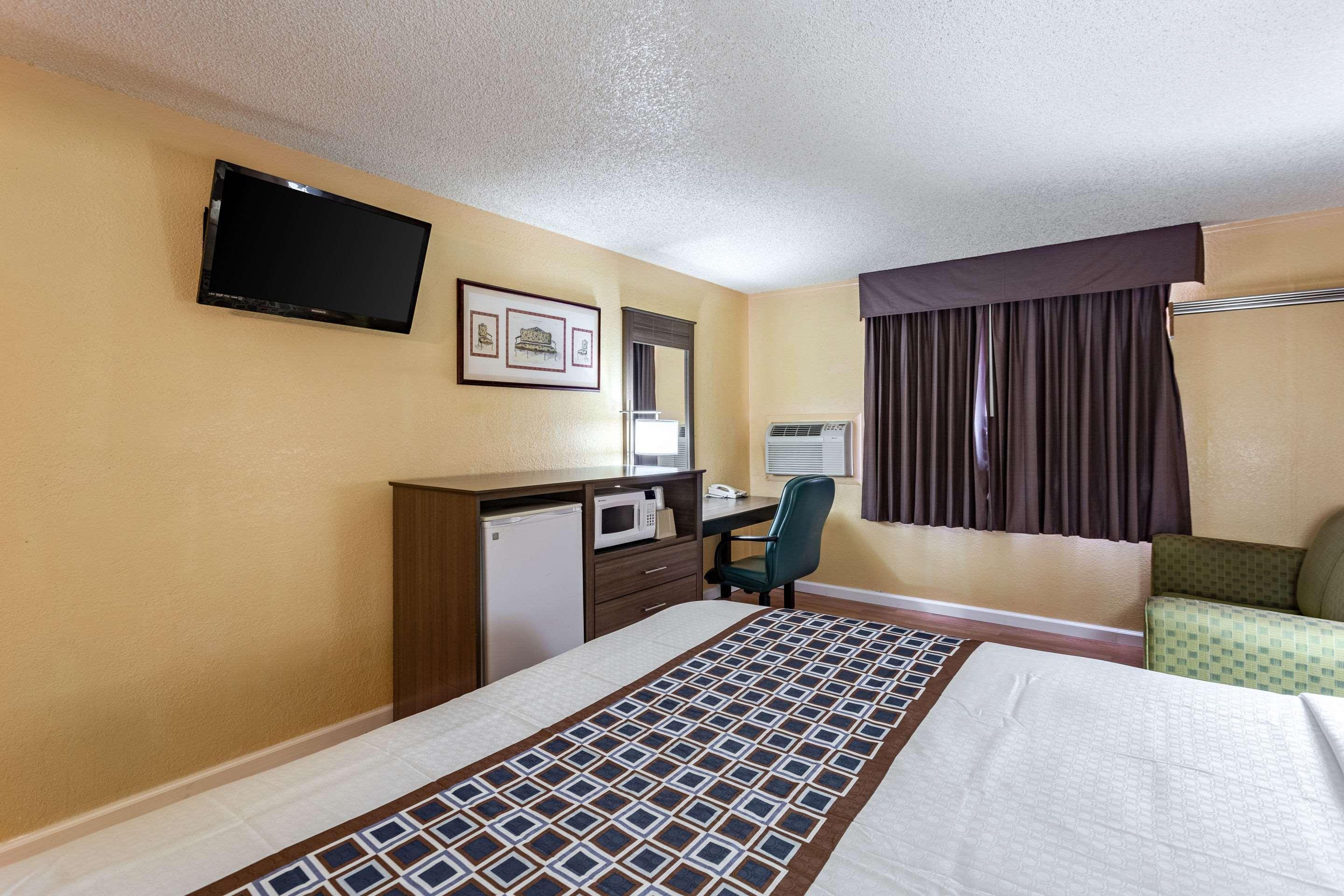 Rodeway Inn Φάρμινγκτον Εξωτερικό φωτογραφία