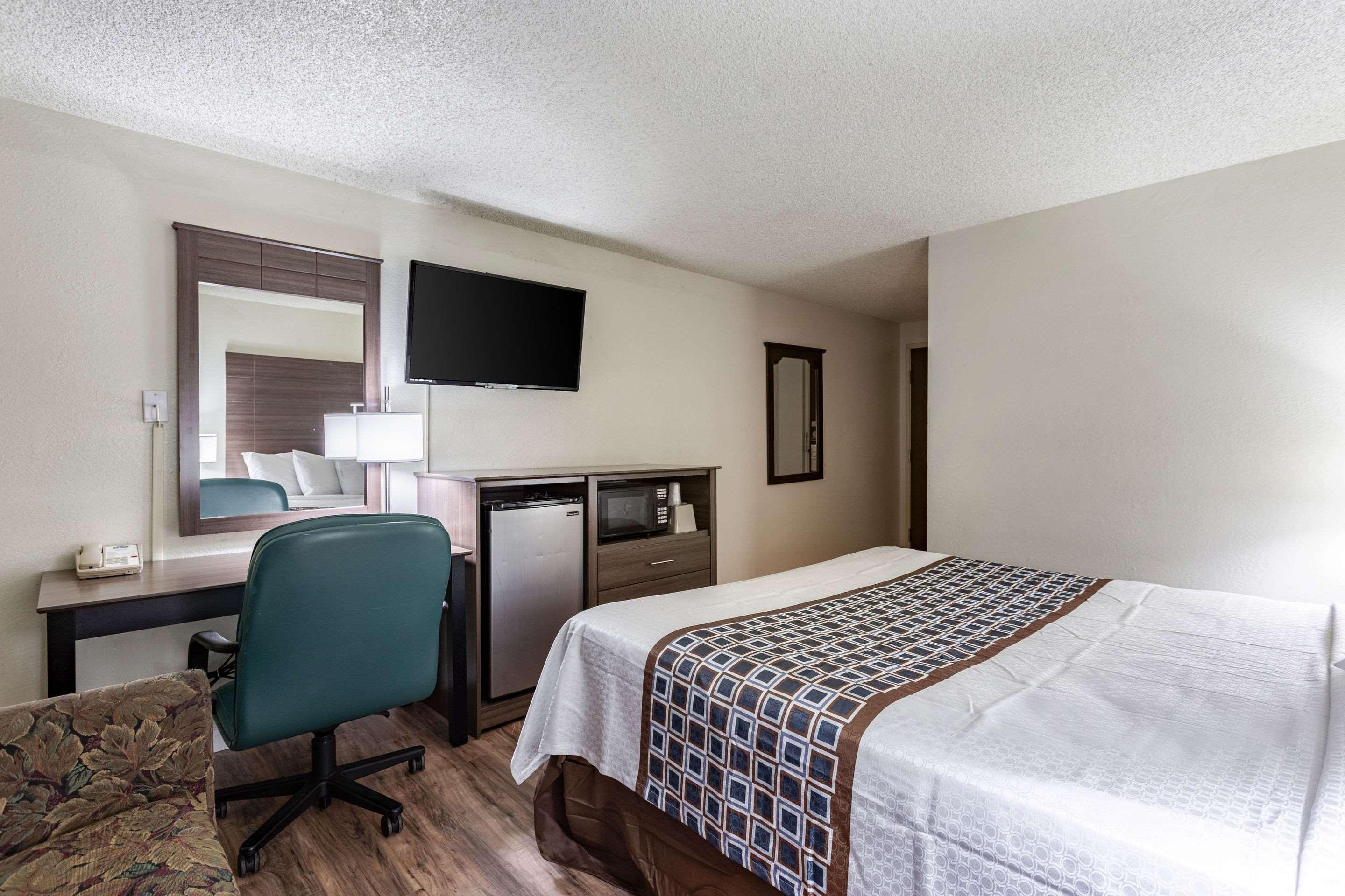 Rodeway Inn Φάρμινγκτον Εξωτερικό φωτογραφία