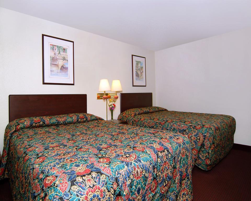 Rodeway Inn Φάρμινγκτον Εξωτερικό φωτογραφία