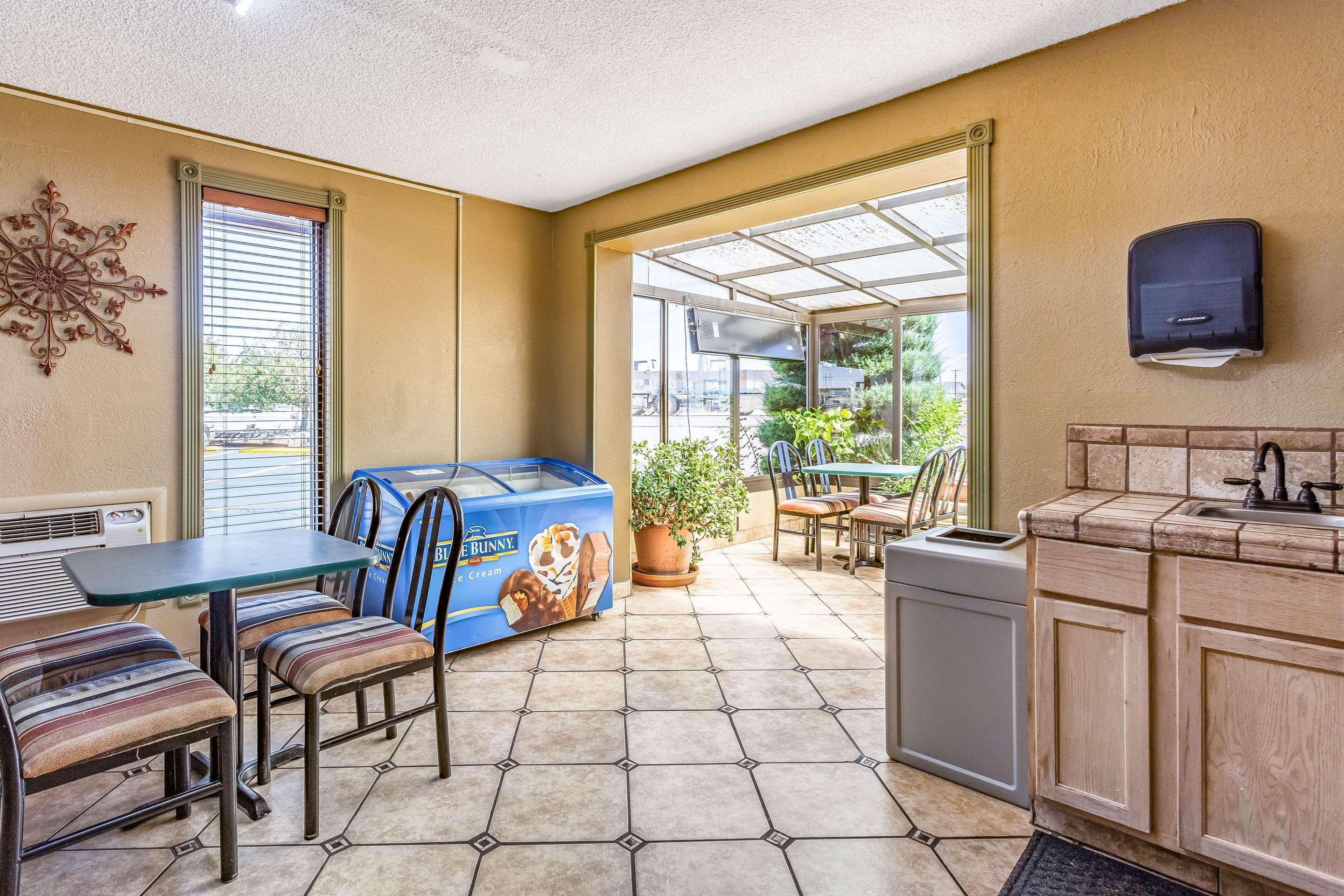 Rodeway Inn Φάρμινγκτον Εξωτερικό φωτογραφία