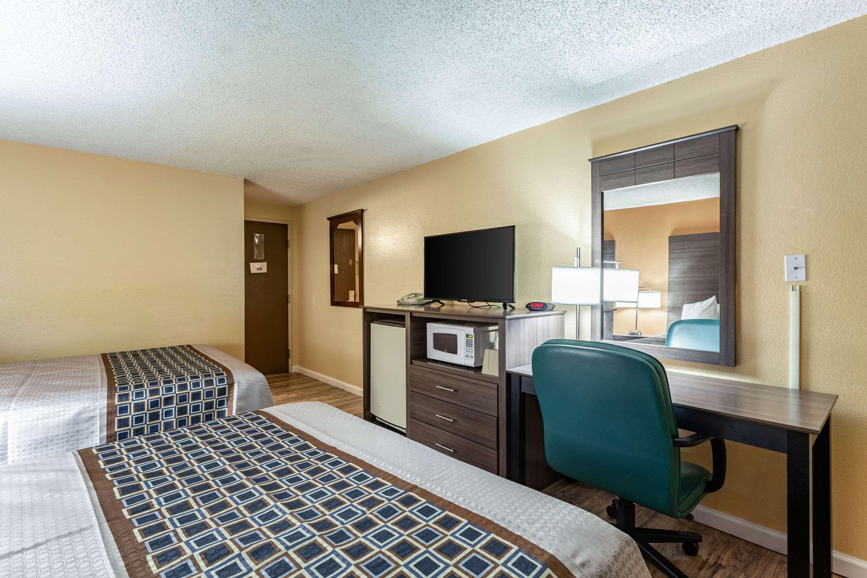 Rodeway Inn Φάρμινγκτον Εξωτερικό φωτογραφία